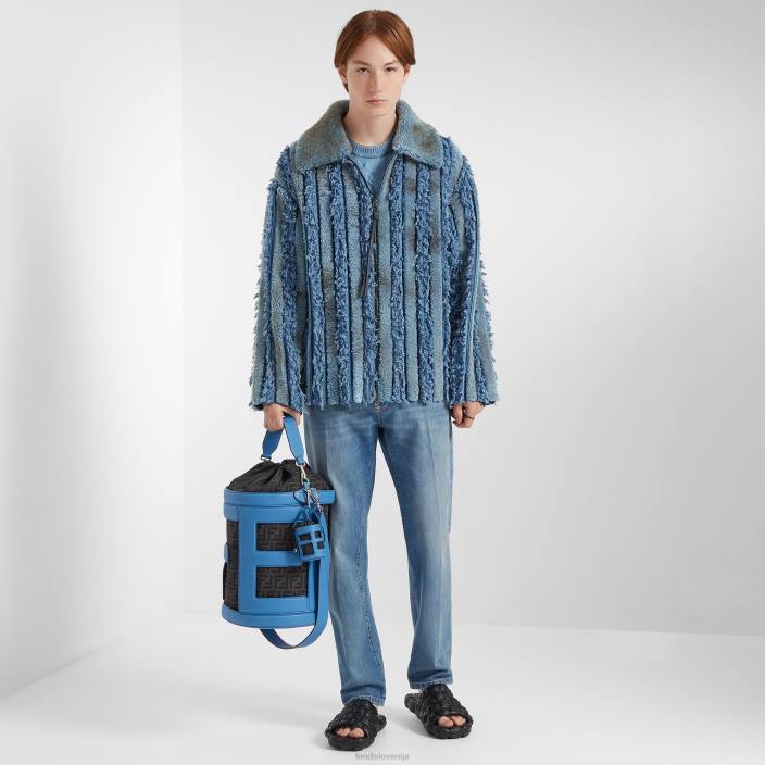 moški bucket bag usnjeni čar svetlo modra Fendi dodatki Z68L2417