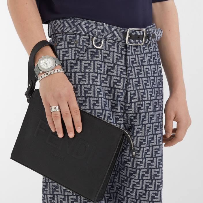 moški signature ring prstan srebro Fendi nakit Z68L2713