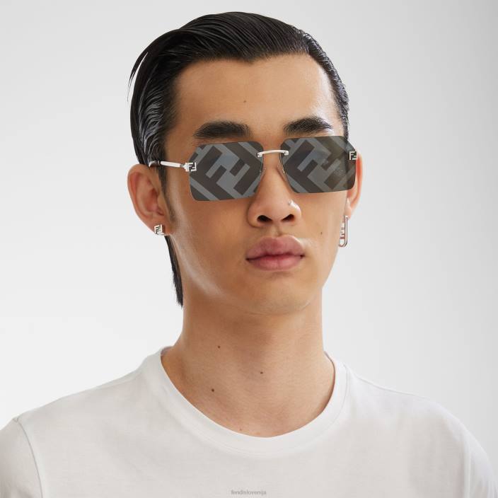 moški uhan srebro Fendi nakit Z68L2728