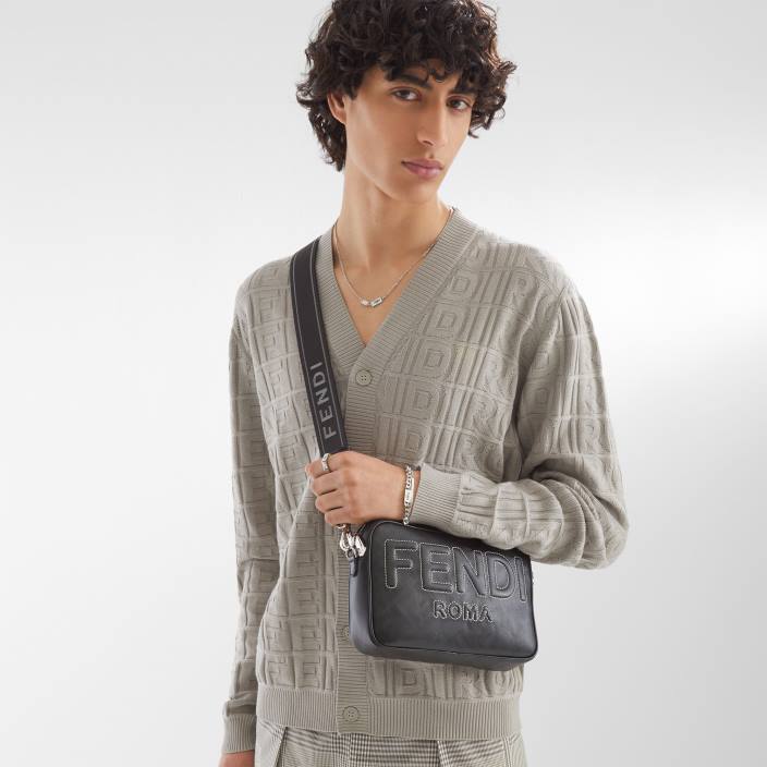 moški usnjena torba s potiskom ff Črna Fendi dodatki Z68L1811