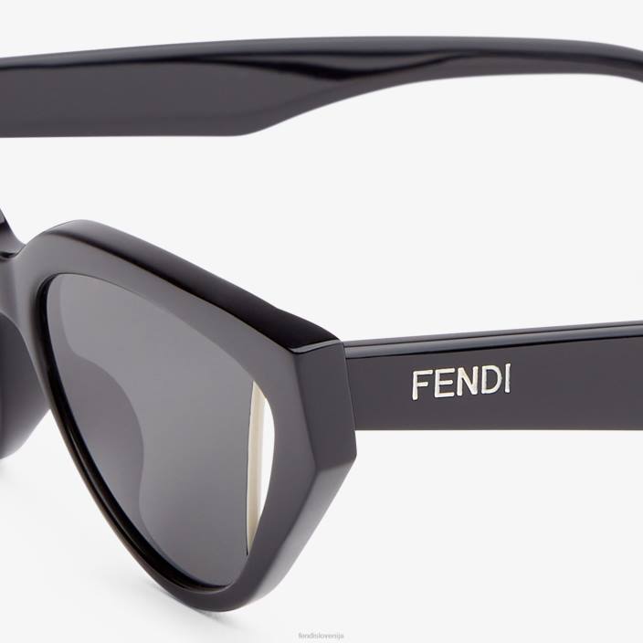 ženske modna revija sončnih očal moda Fendi dodatki Z68L157