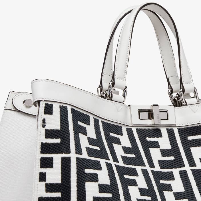 ženske platno shopper z ff vezenino bela Fendi dodatki Z68L688